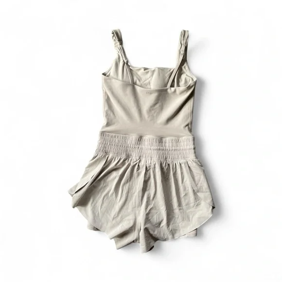 Abercrombie & Fitch YPB SculptLUX Hybrid Flyaway Tennis Gym Athleisure Romper - Picture 3 of 4